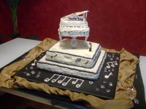 The Piano Cake
